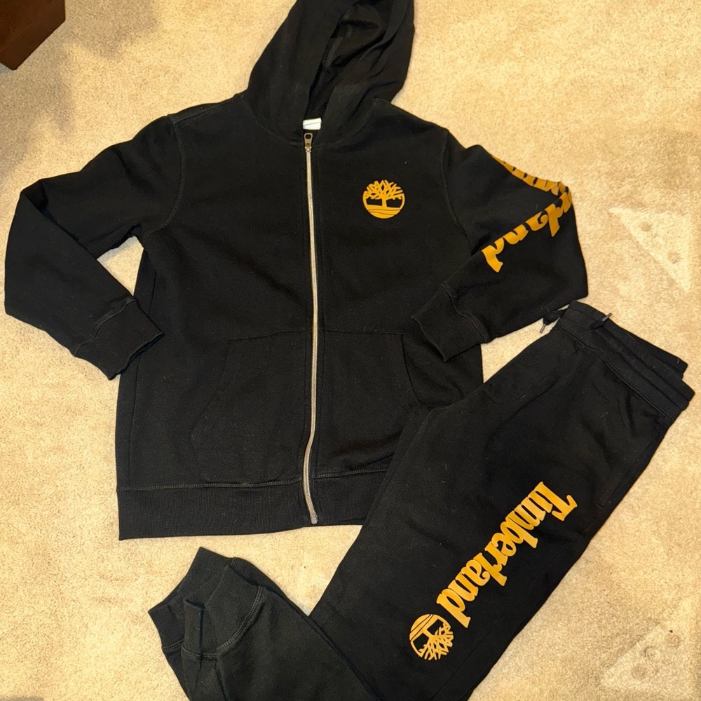 Timberland Black and Gold Hoodie and Sweatpants Set Boys Size L